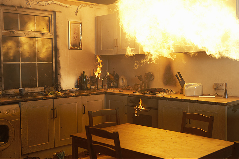 Fuego accidental en la cocina 
